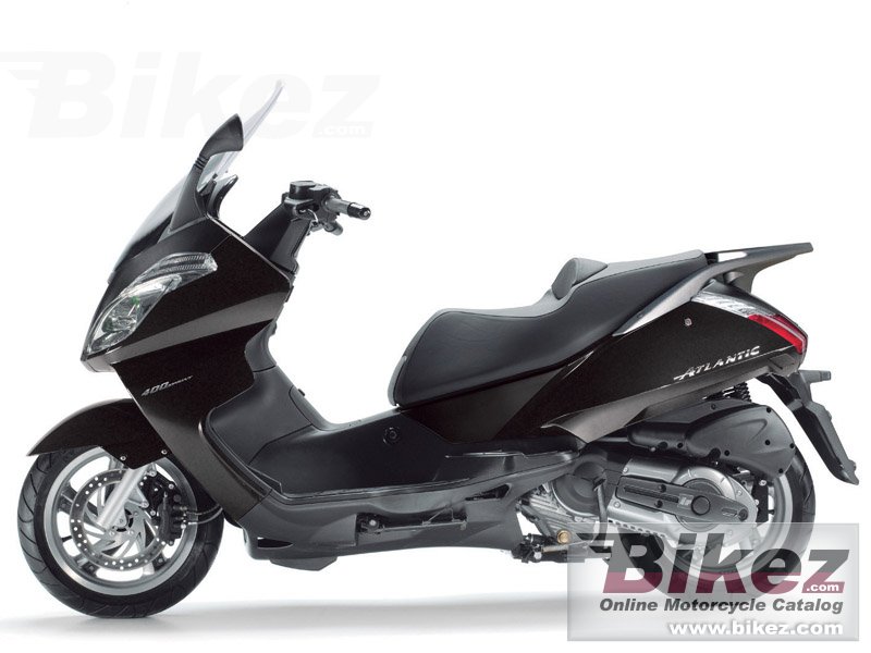 Big Aprilia atlantic 400 sprint picture and wallpaper from Bikez.com
